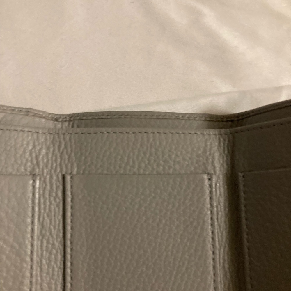 Jimmy Choo Compact Wallet - Picture 4 of 6